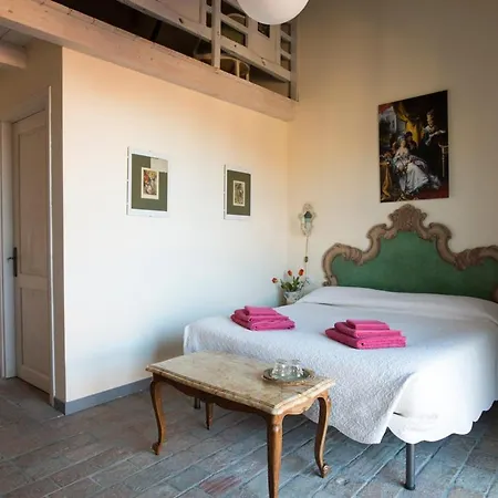 Lantgård Podere Palazzo Illica *