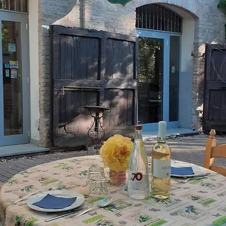 Lantgård Podere Palazzo Illica *