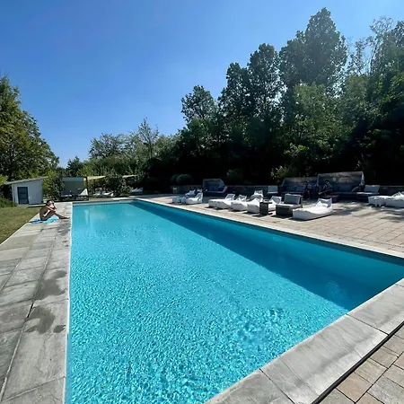 Podere Palazzo Illica Lantgård