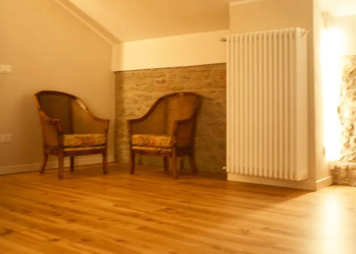 Podere Palazzo Illica مزرعة للإقامة CastellʼArquato