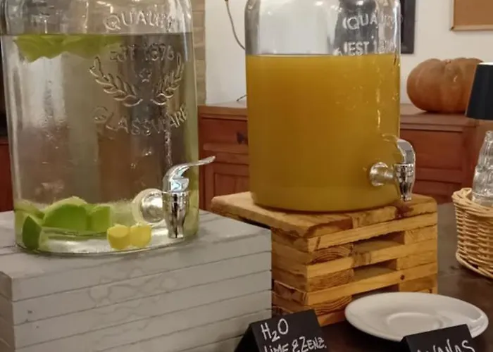 Podere Palazzo Illica مزرعة للإقامة CastellʼArquato